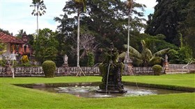 Indonesian Fountain