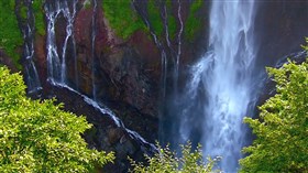 Gorgeous_Mountain_Falls