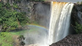 Kaieteur_Waterfall_Rainbow