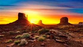 Desert Sunrise 4K