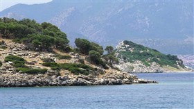 Beautiful_Hillside_Sea_View