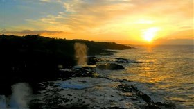 Ocean_Blow_Hole_Sunset
