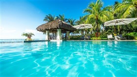 4K Resort Pool View